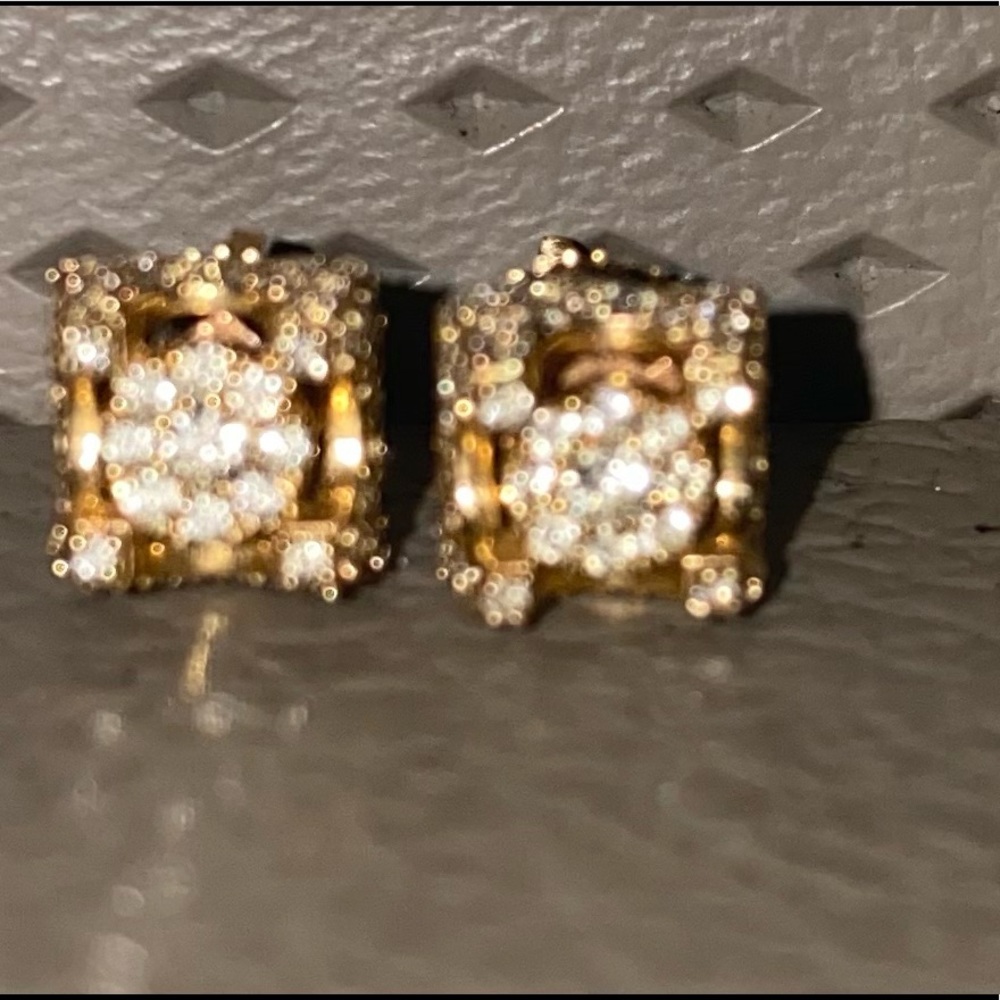 14kt gold and diamonds men earrings